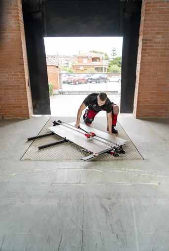 HIT-1200 PLUS without case 48"