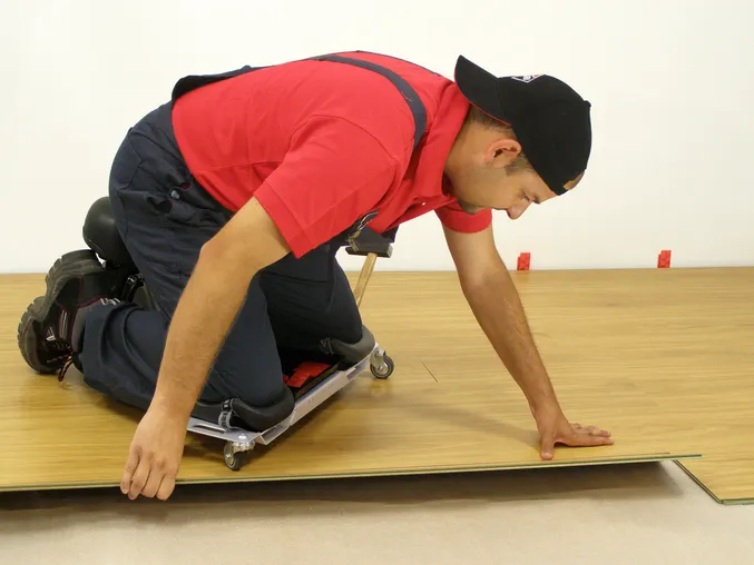 SR-1 ERGONOMIC SEAT