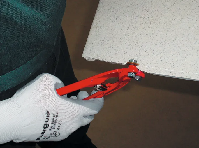 NIPPERS FOR PORCELAIN AND GLASS TILES